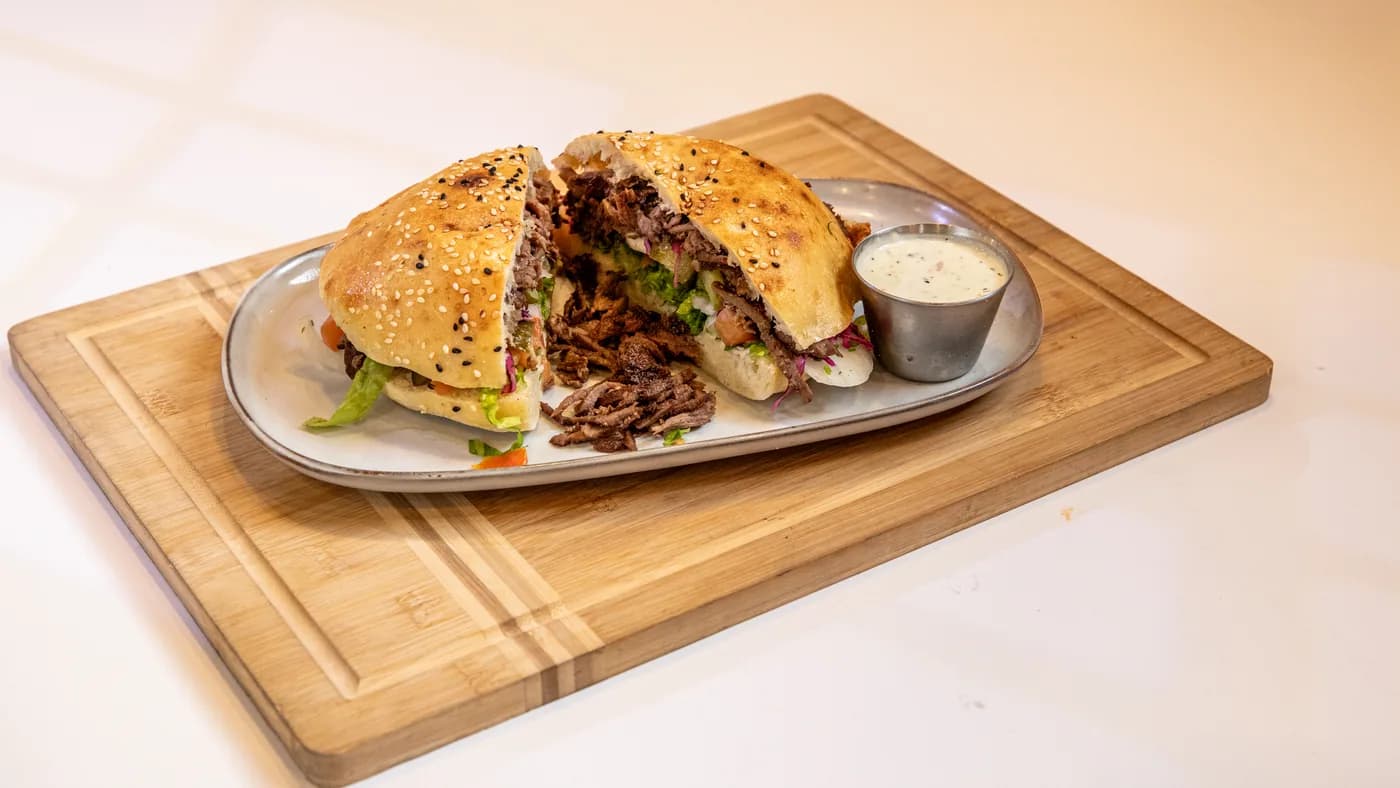Beef & Lamb Döner (Shawarma) Turkish Pita